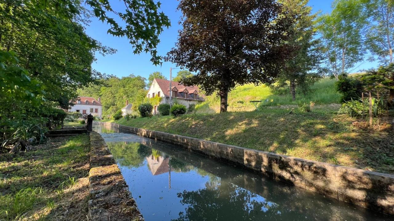 Chambre Independante Au Calme Avec Parking Prive Souvigny-de-Touraine Exteriör bild